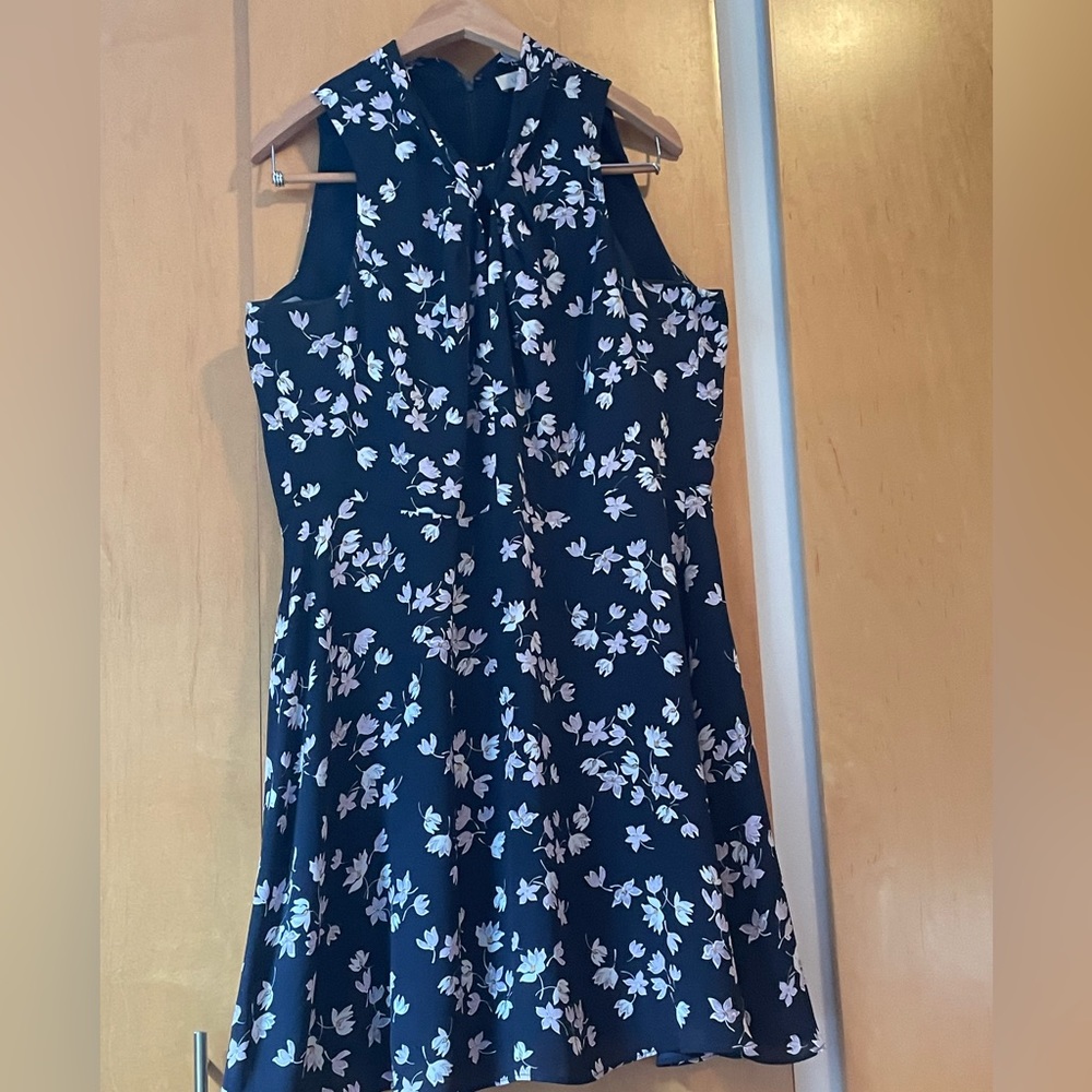 Size 16 navy floral LOFT dress, high neck/keyhole cutout